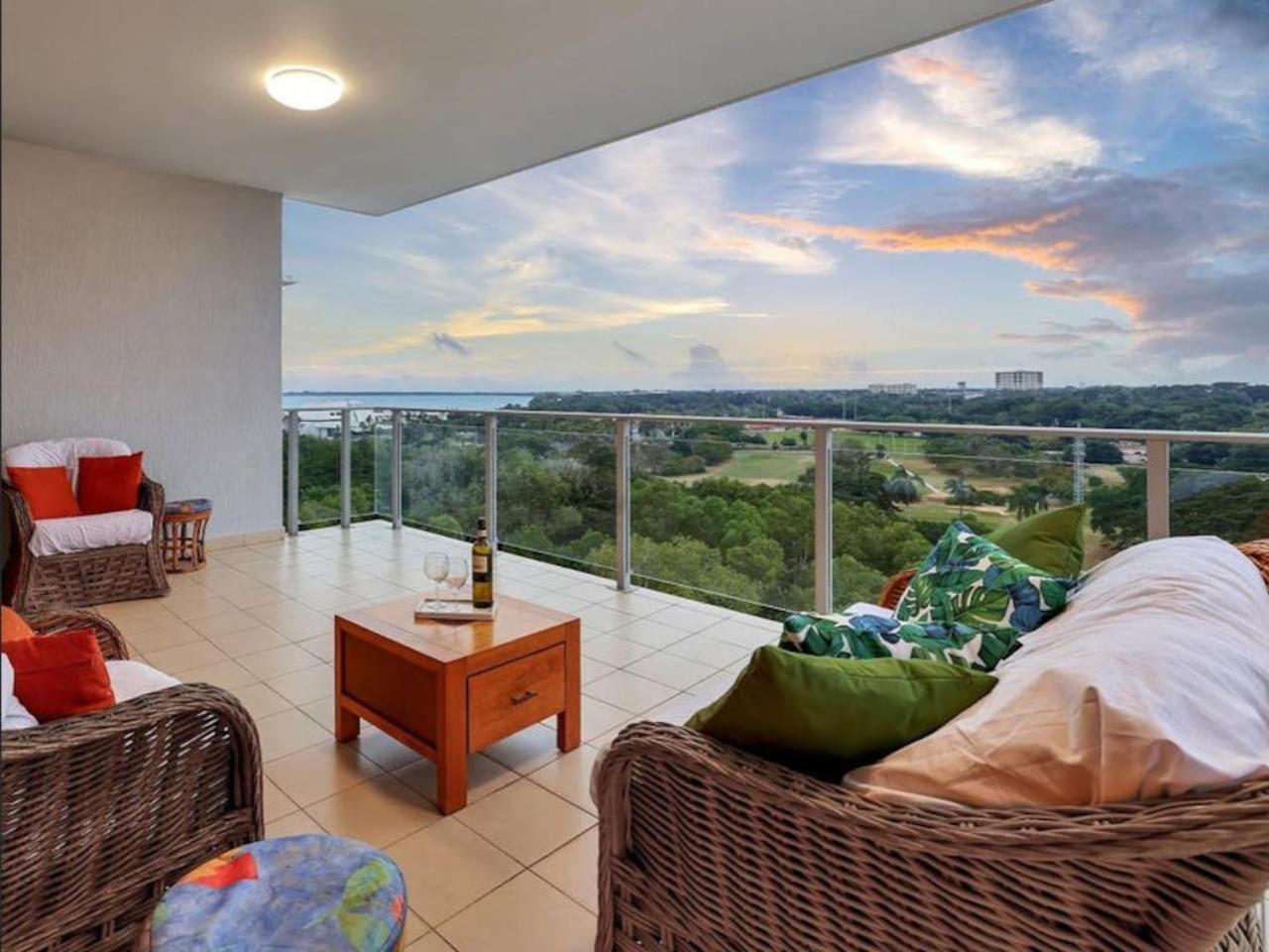 Unrivalled, Sublime And Simply Superb Sub-Penthouse Apartment Darwin Exterior photo